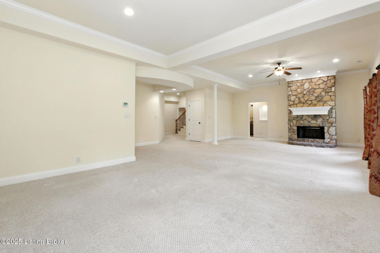 Listing Image 54