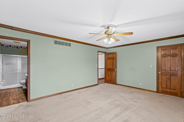 Listing Image 43
