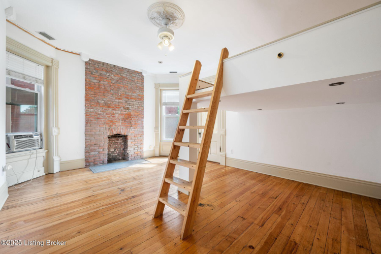 Listing Image 53