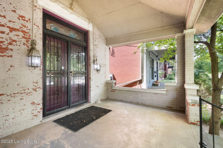 Listing Image 69