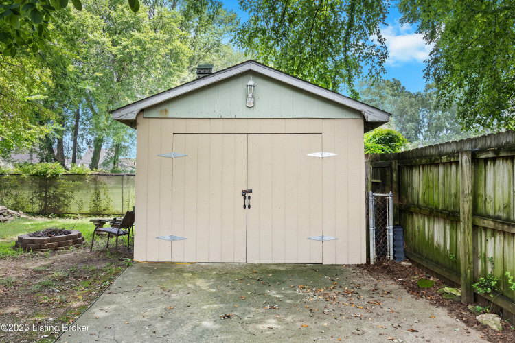 Listing Image 42