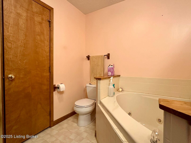 Listing Image 37