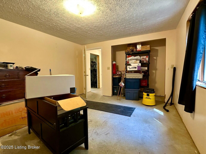 Listing Image 49