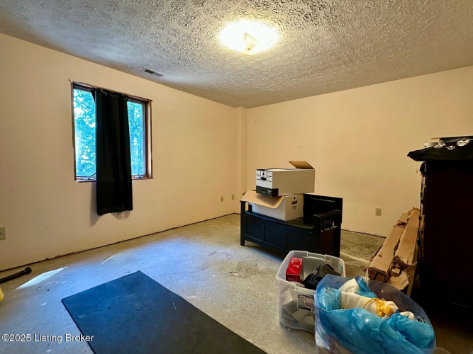Listing Image 50