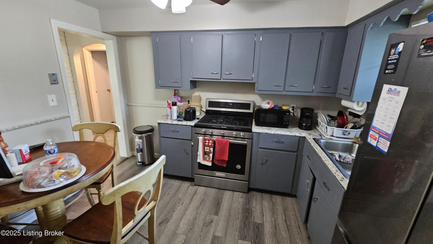 Listing Image 17