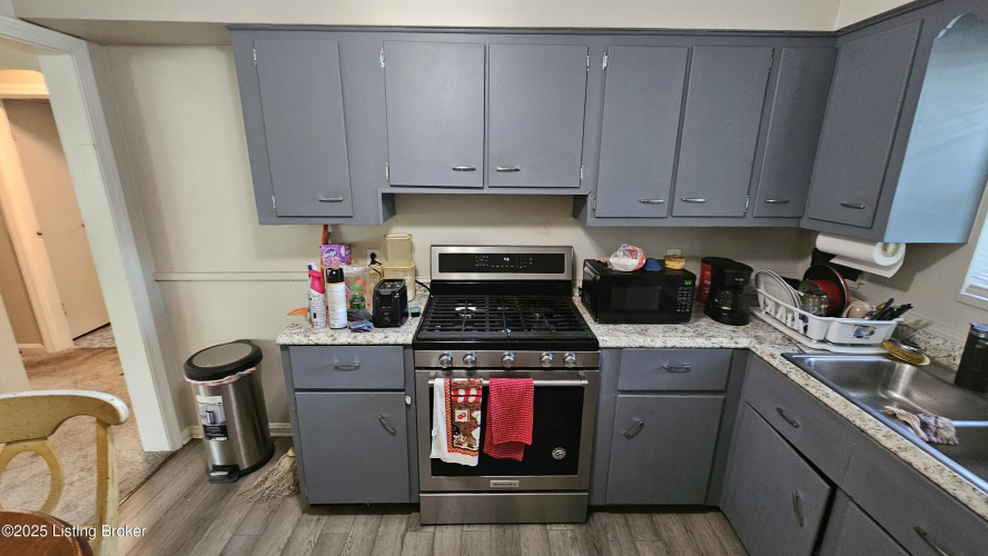 Listing Image 18