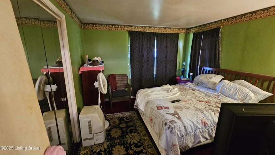 Listing Image 23