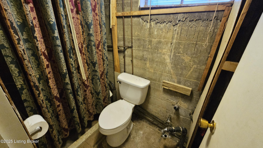 Listing Image 47