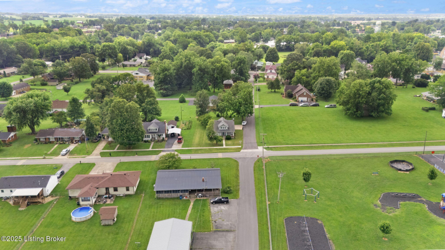 Listing Image 28