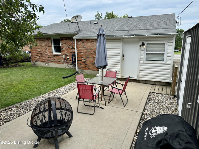 Listing Image 14