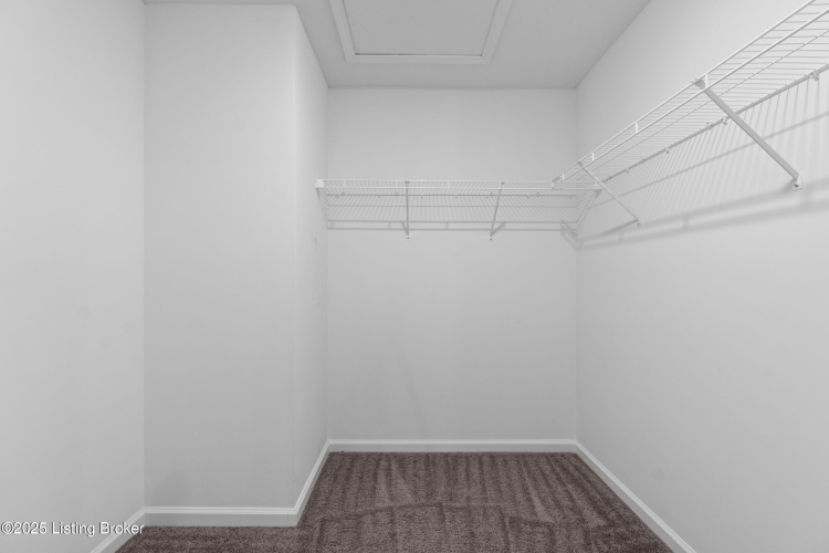 Listing Image 40
