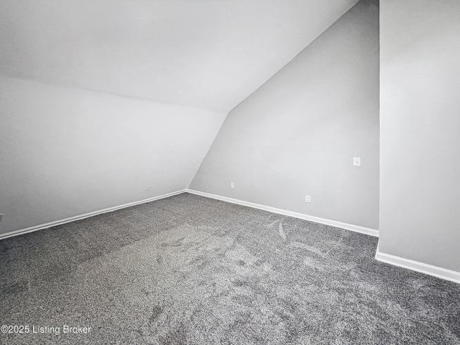 Listing Image 39