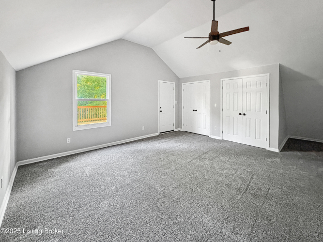 Listing Image 52