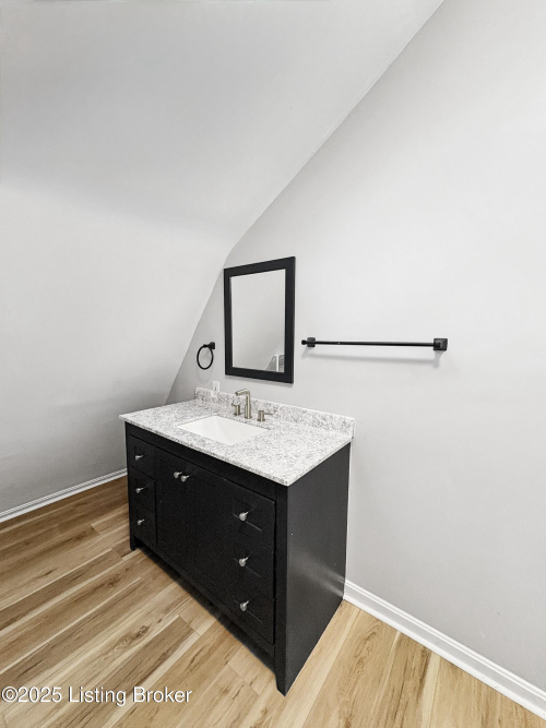 Listing Image 57