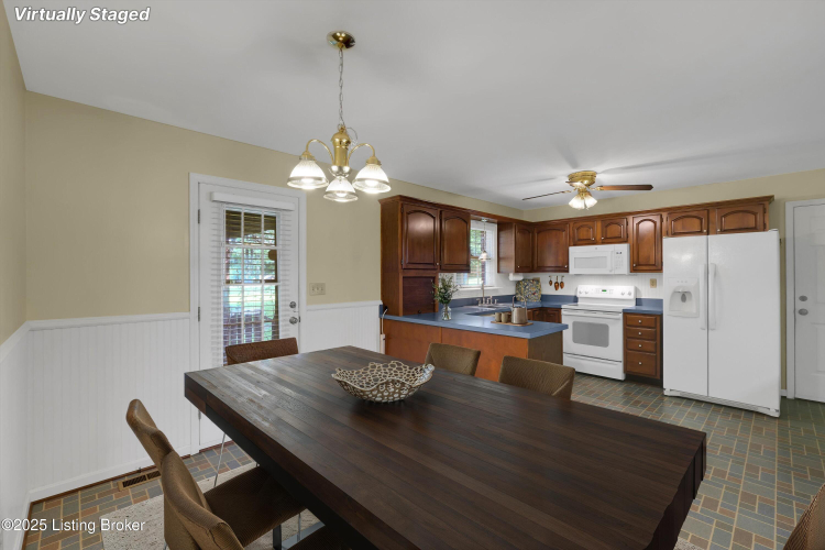 Listing Image 16