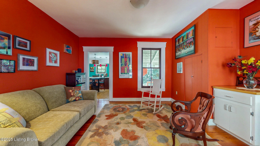 Listing Image 16