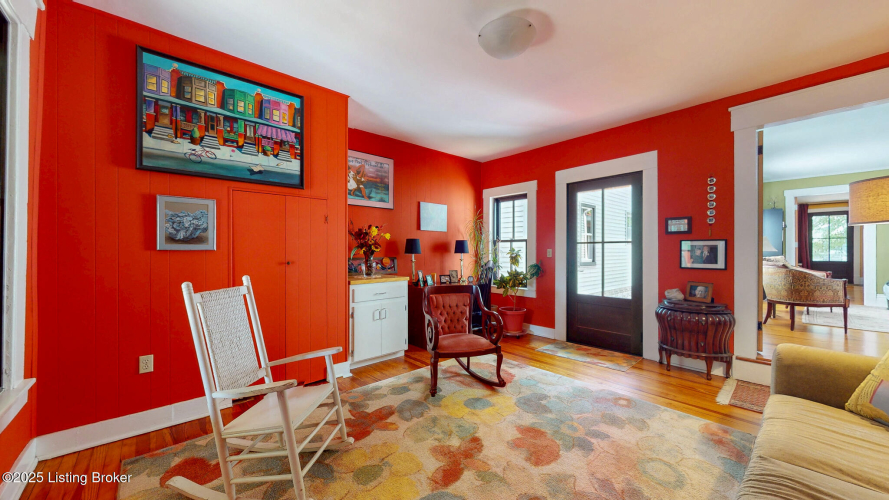 Listing Image 19