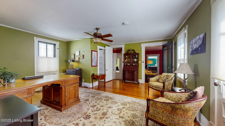 Listing Image 3