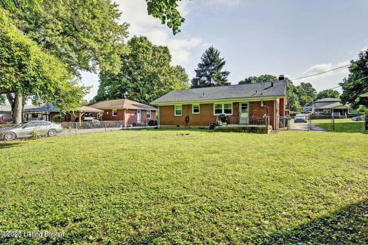 Listing Image 16
