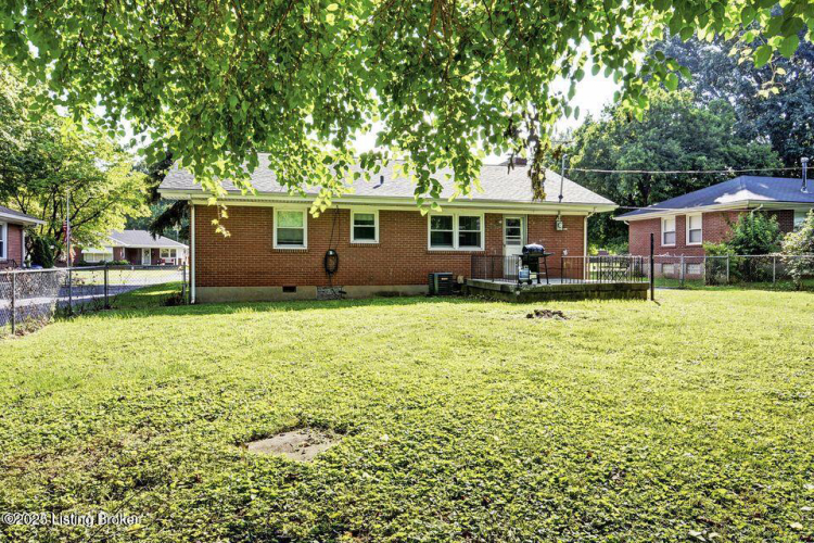 Listing Image 17