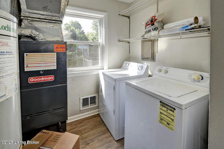 Listing Image 10