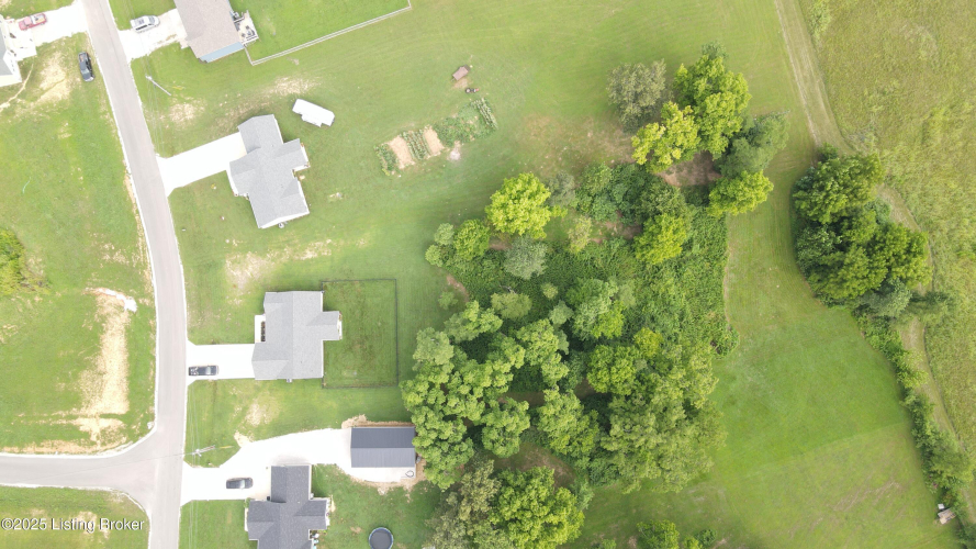 Listing Image 16