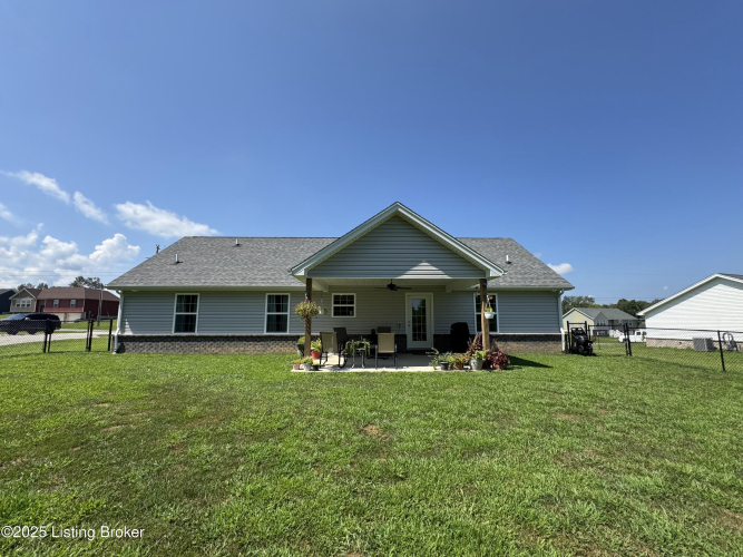 Listing Image 8