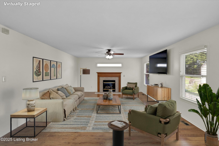 Listing Image 19
