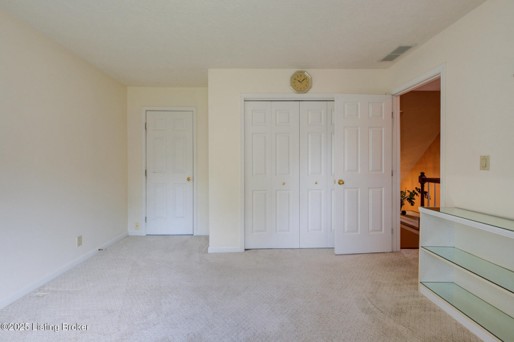 Listing Image 30