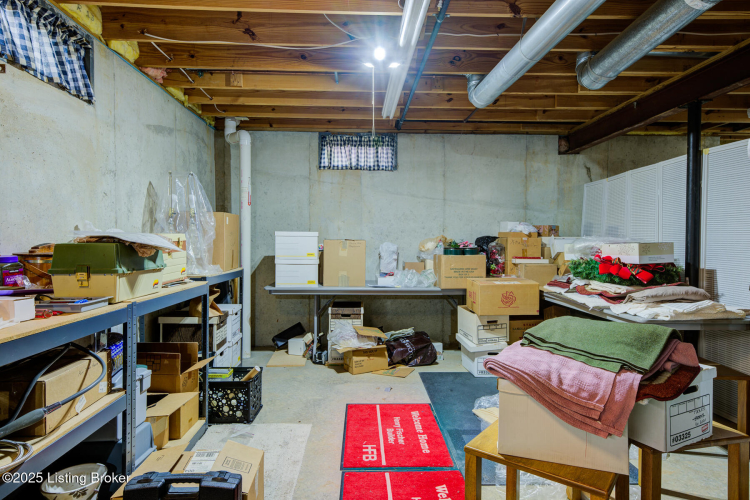 Listing Image 40