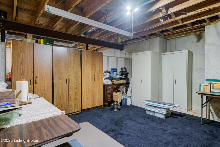 Listing Image 42