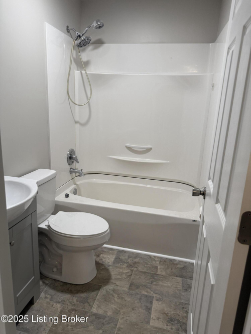 Listing Image 11