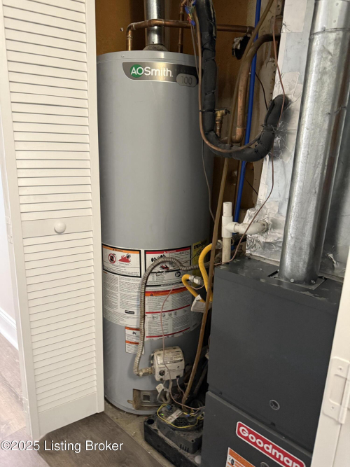 Listing Image 10