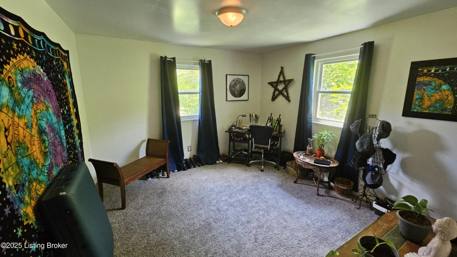 Listing Image 40