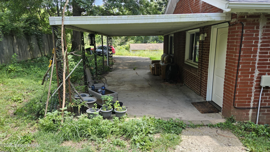 Listing Image 58
