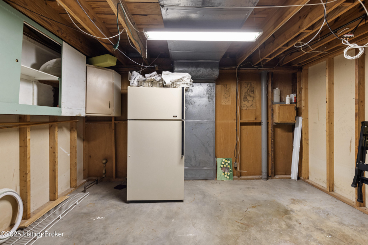 Listing Image 38