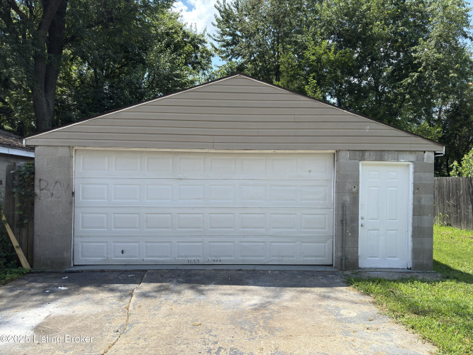Listing Image 29
