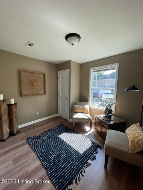 Listing Image 35