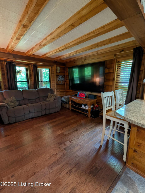 Listing Image 33