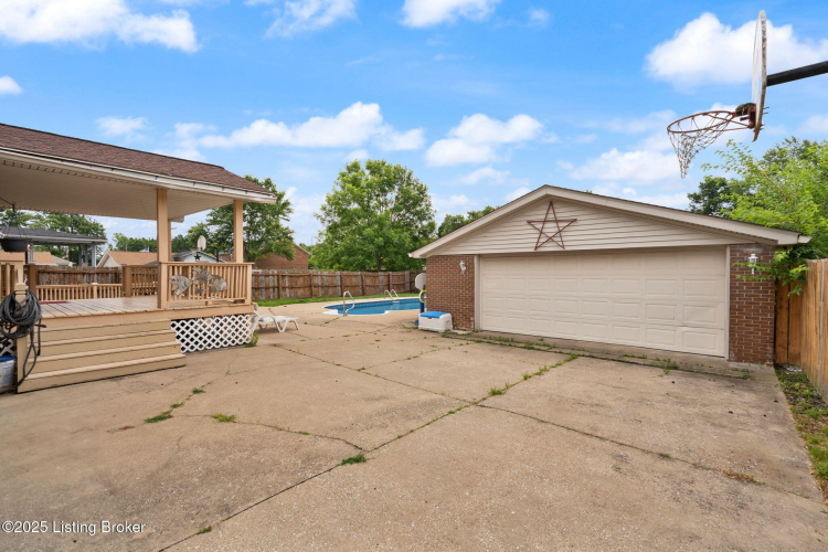Listing Image 33