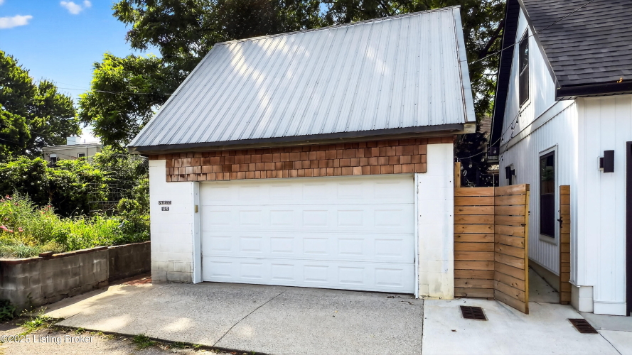 Listing Image 52