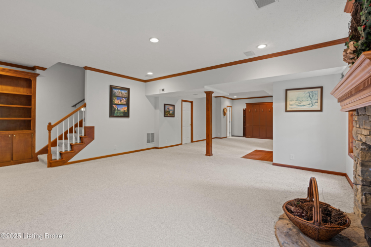 Listing Image 84