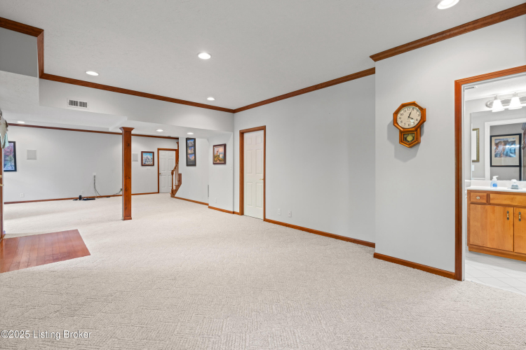 Listing Image 87
