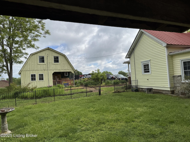 Listing Image 5