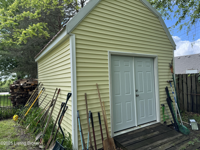 Listing Image 7