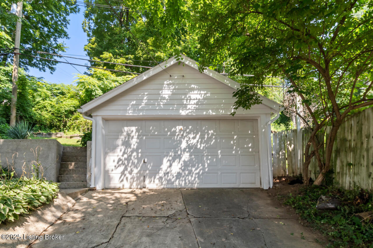 Listing Image 36