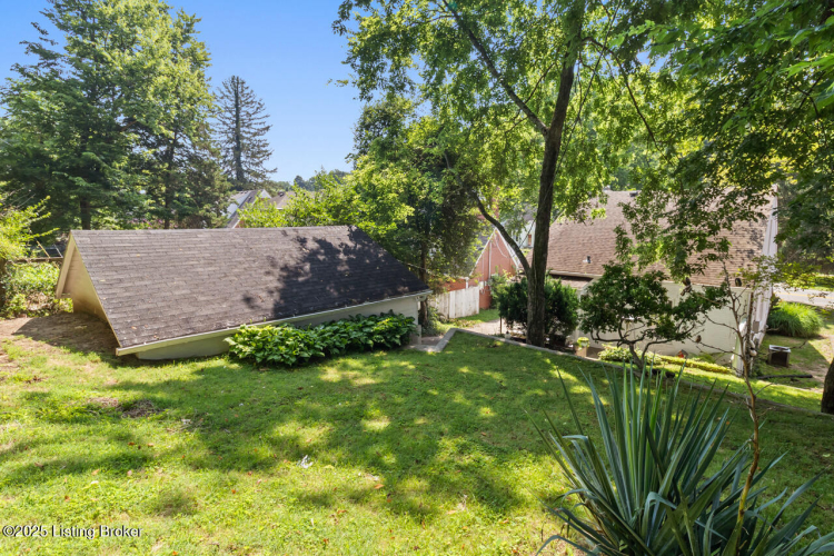 Listing Image 38