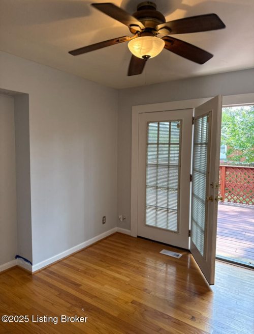 Listing Image 17