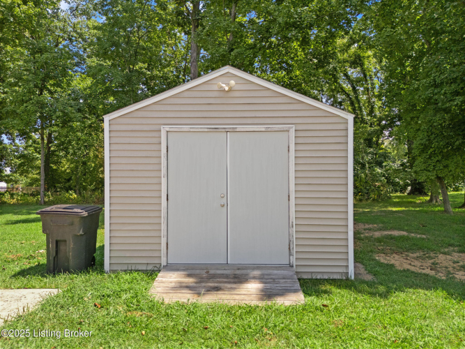 Listing Image 37