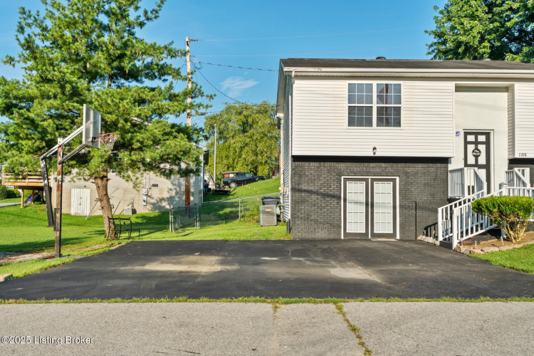 Listing Image 36